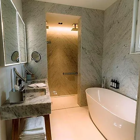 Hemen Hotel 5*